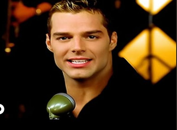 12. Alevlerin ve neon ışıkların arasında yerinde duramayan Ricky Martin'in dünyayı kasıp kavuran o parti şarkısı neydi?