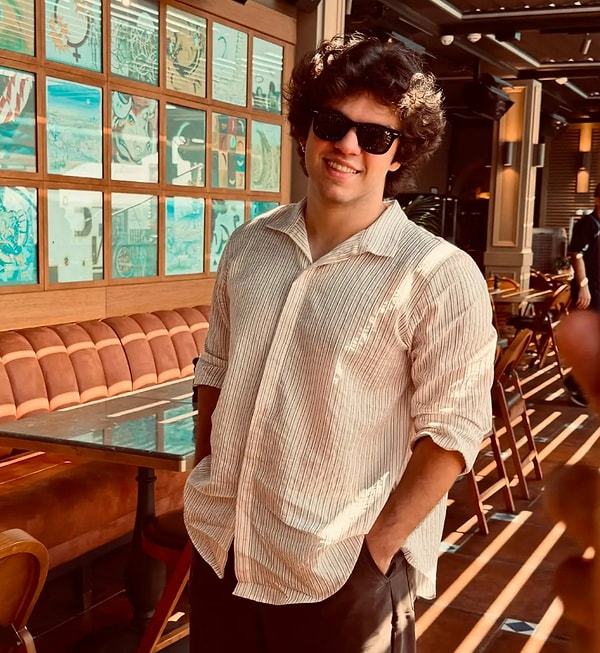 Daha Çocukken Özcan Deniz’in Filminde Kamera Karşısına Geçmiş!