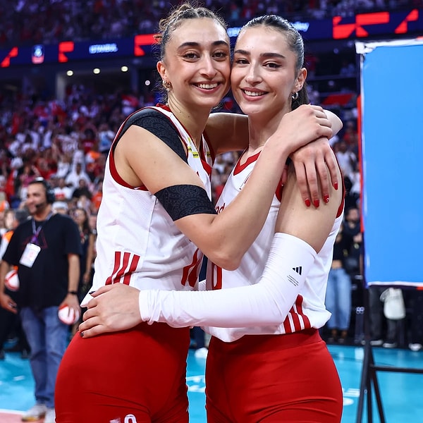 Filenin Sultanları'nın bir kez daha Avrupa Şampiyonu olması gururumuzu çifte katladı.