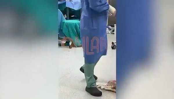 “Burası bir ameliyathane ve bir hasta ameliyat ediliyor; temizliğin hayati önemde olduğu yerde fareler geziyor.”