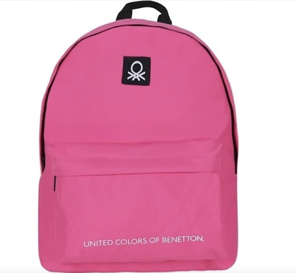 United Colors of Benetton fuşya sırt çantası %40 indirimle 999,00 TL yerine net 599,00 TL!
