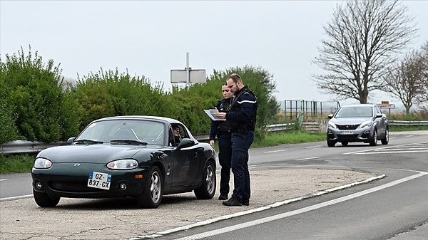 Schengen vizesindeki yeni sistem, geçen yıl ekim ayında Brüksel'de kademeli olarak başlamıştı.
