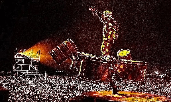İstanbul'da Bu Hafta Sonu Hangi Pop Konserine Gidilir?