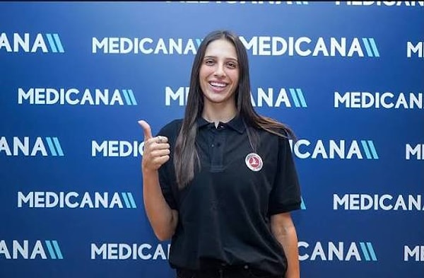 Milli takım görevinden dönen Derya Cebecioğlu, yeni sezon öncesi sağlık kontrolünden geçti.