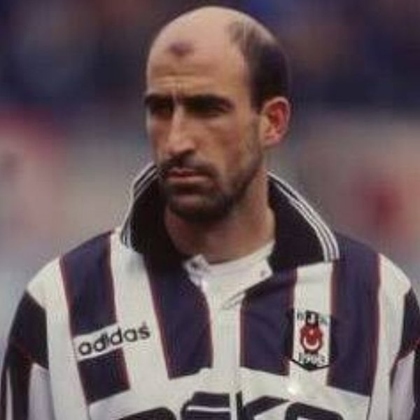 Yordan Lechkov: 1994 Dünya Kupası performansının ardından Marsilya ve Beşiktaş'ta forma giydi.