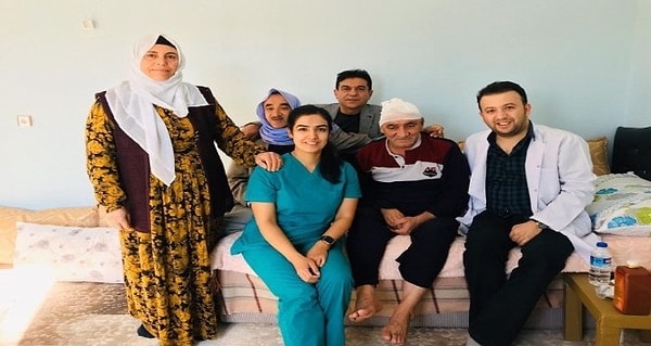 Türkiye'de 65 Yaş Üstü Nüfus 9,58 Milyona Ulaştı, Bakım Yükü Artıyor