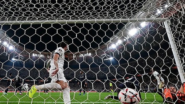 Orange golcüleri sıraladı, Foot Mercato ise Marsilya'nın savunma zaaflarını maçın başından itibaren anlattı.