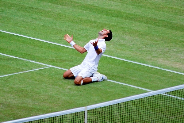 Djokovic ve Tuchel Çimleri Yiyor