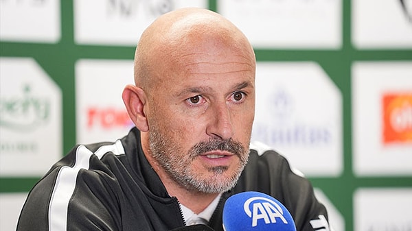 7. Beşiktaş taraftarı Italiano’yu ilk günden yakaladı, Italiano da onları