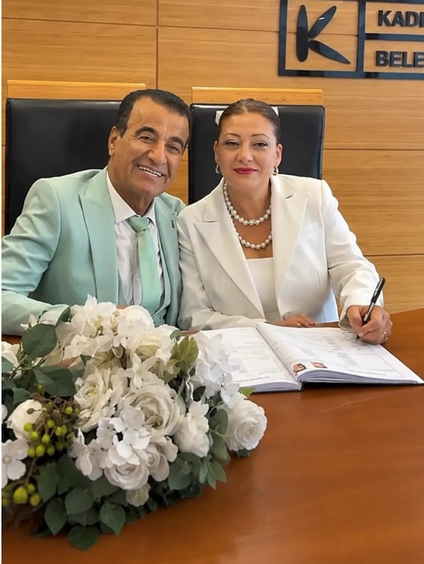 Yunus Bülbül'ün özel hayatına baktığımızda ise karşımıza dört evlilik çıkıyor. Ünlü sanatçı son olarak geçtiğimiz ağustos ayında bir kez daha nikah masasına oturdu.