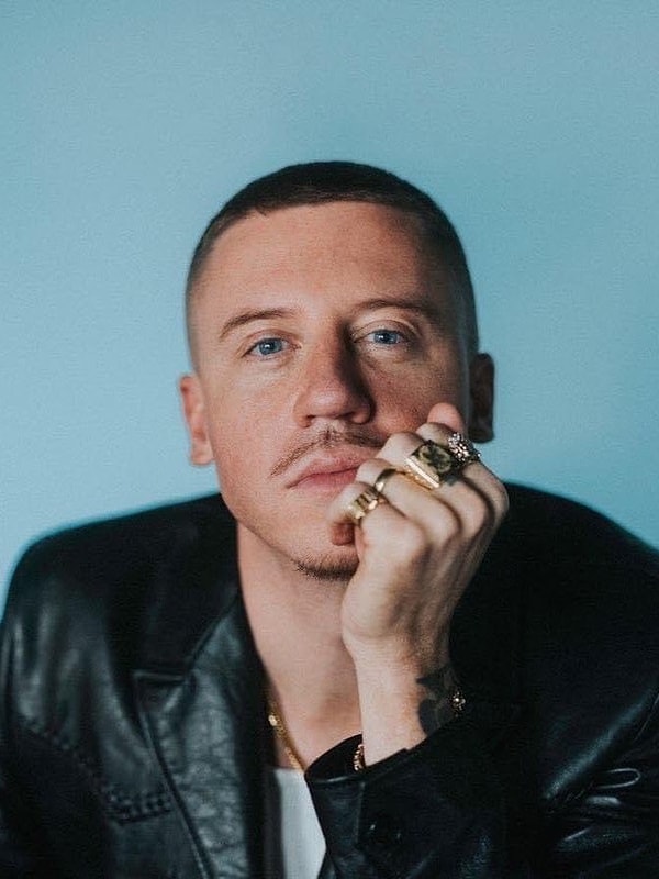 Macklemore 14 Eylül'de turnenin kalan konserlerinden çıkarıldı.