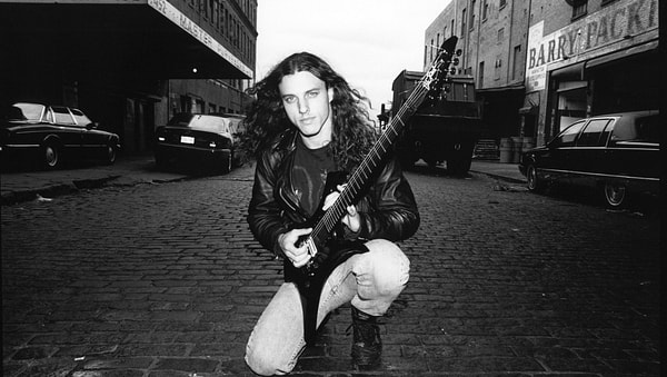 10. Death - Chuck Schuldiner'ın ölümüyle bir dönem kapandı.