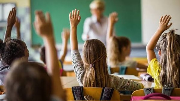 Öte yandan en düşük eğitim süreleri hâlâ Doğu ve Güneydoğu Anadolu'daki illerde görülüyor.