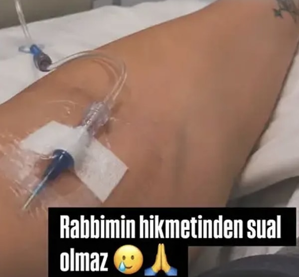 Ünlü çift, ikiz bebeklerini kaybetti.