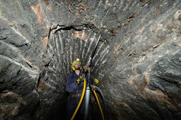 Viyana Doğa Tarihi Müzesi araştırmacıları, bölgedeki dağlık alanda 300 metrelik karmaşık bir yeraltı ağını haritalandırdı.