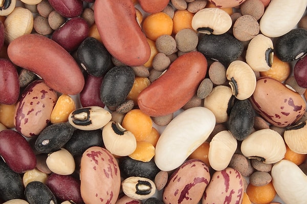 Siyah fasulyenin yarım bardağında 8 gram lif ve 7,5 gram protein var