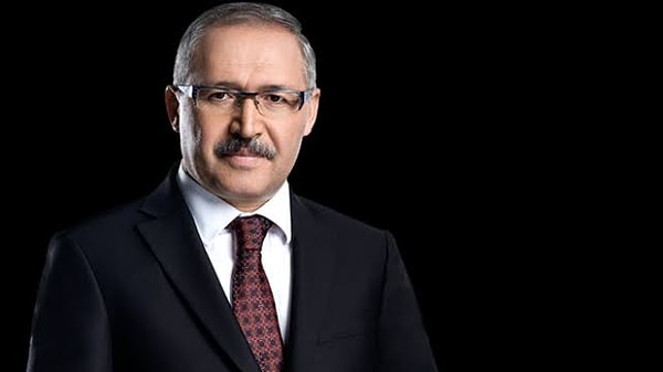 Fon krizine ilişkin soruşturma sürerken Hürriyet yazarı Selvi, AKP’deki kulisleri aktardı.