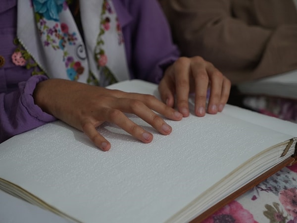 Sibel Akçin: Hiç okula gitmeden üniversiteye