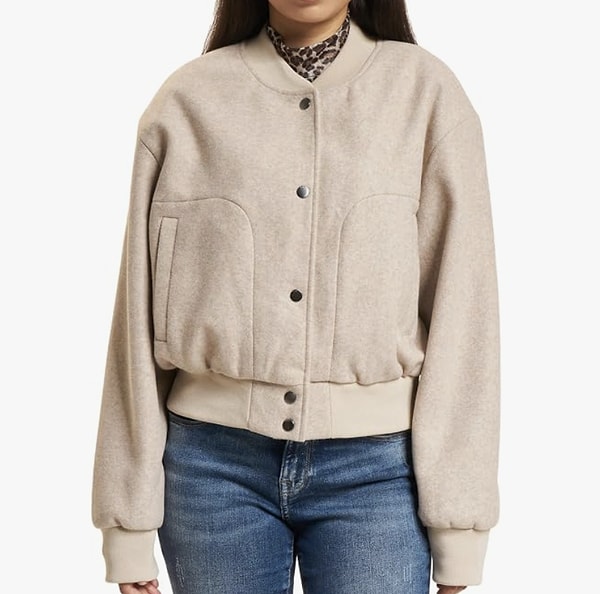 Kadın bomber ceket %51 indirimle 2.399,60 TL yerine net 1.178,00 TL!