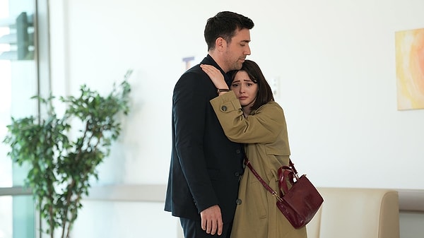 Final haberi sete düşünce Derya Pınar Ak, Çağlar Ertuğrul ve Baran Bölükbaşı'ndan peş peşe veda geldi.