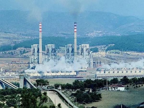 2015'te 685,5 milyon dolara alınan santral, döviz kredileri ve kömür borcuyla taşınamaz bir yüke dönüştü.