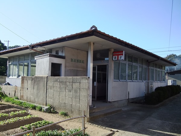 Kapanan postane bir sanat projesiyle alıcısı belli olmayan mektupların adresi oldu
