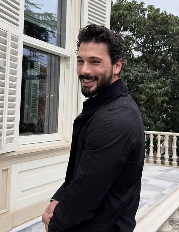 Yeraltı, Haydar Ali, Ceylan ve Bozo arasındaki aşk üçgeniyle 7 Ekim'de 2. sezonuna başlıyor.