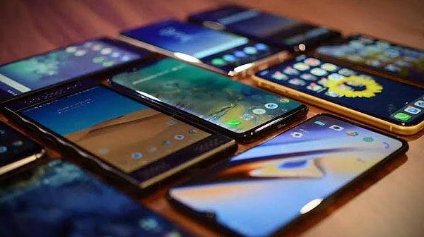 Bankacılık Düzenleme ve Denetleme Kurulu (BDDK), cep telefonu alımı amacıyla kullandırılan tüketici kredileri ile kredi kartlarında uygulanacak yeni düzenlemeleri açıkladı.