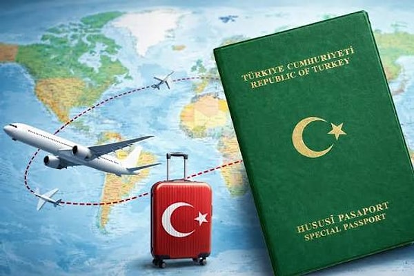 Yurt dışı seyahatlerinde son dönemde giderek artan vize sıkıntılarını hafifletmek amacıyla hazırlanan ve büyük merak uyandıran yeni yeşil pasaport düzenlemesi TBMM Başkanlığı'na sunuldu.