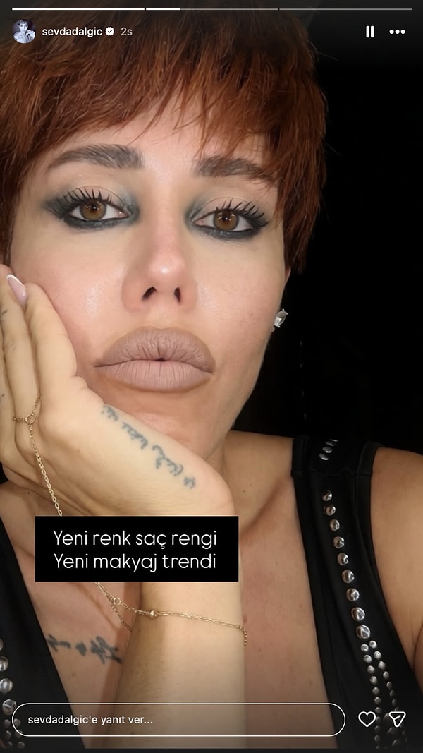 Sevda Dalgıç bu kez saçlarını kızıla boyattı!
