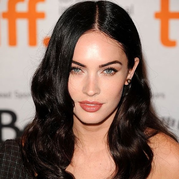 2000'lerin sonuna damga vuran güzellik ikonlarından biri denince Megan Fox'u anmadan geçmek pek mümkün değil.