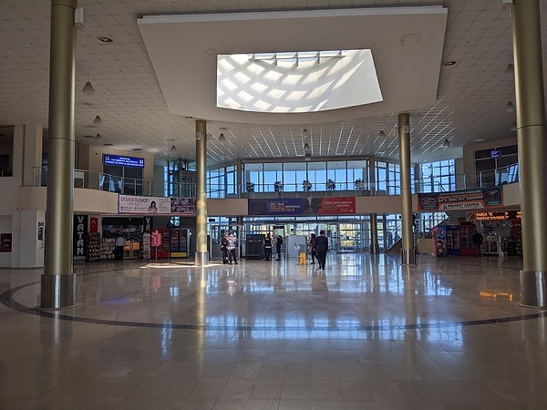 Erzurum Şehirlerarası Otobüs Terminali: 3,3 puan, 496 yorum