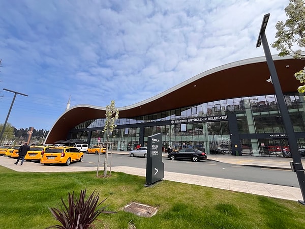 Trabzon Şehirlerarası Otobüs Terminali: 4,2 puan, 320 yorum