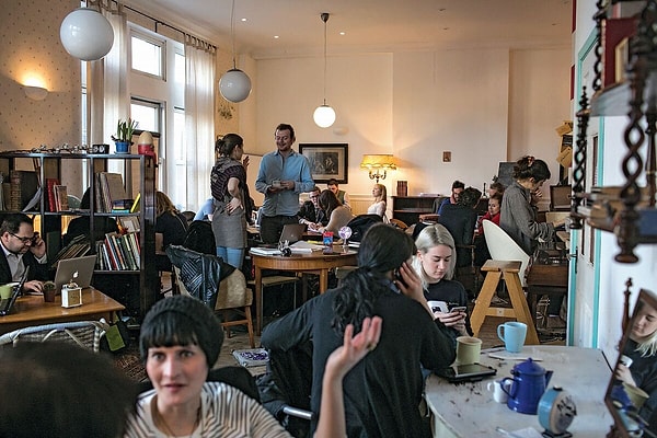 Kafe şubat 2014'te tahliye bildirimiyle karşılaştı
