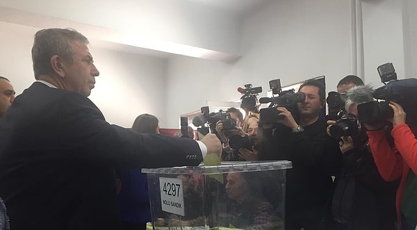 "Yavaş'ın duruşu seçmenin iradesine dayanıyor." denerek şu açıklama yapıldı: