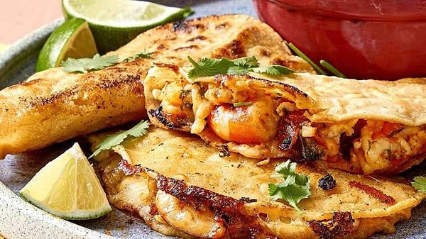 8. sırada Meksika'dan tacos gobernador var.