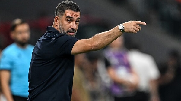 Okurların 1 numaralı tercihi Arda Turan oldu.