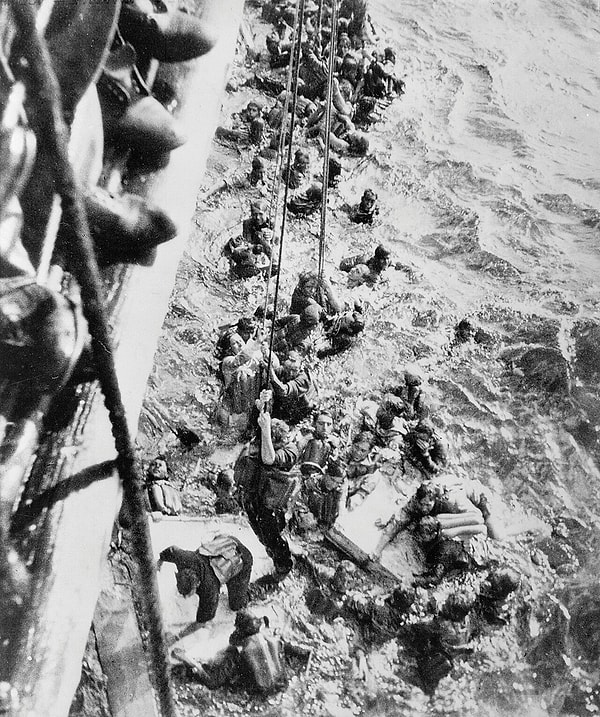 Önce Bismarck, Sonra HMS Cossack