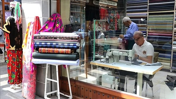 Esnaf ve memur için prim gününün 9 binden 7 bin 200'e indirilmesi öneriliyor.