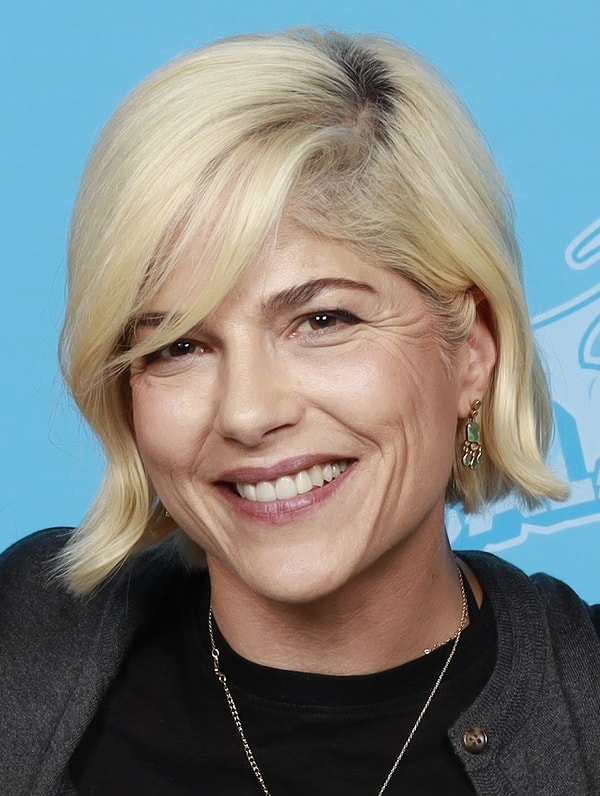Legally Blonde'un Vivian'ı Selma Blair, yıllardır MS hastalığıyla verdiği mücadeleyi açıkça paylaşıyor.