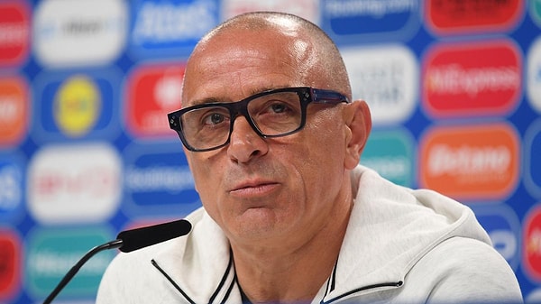 Kariyeri Alessandria'dan Napoli'ye uzanıyor.