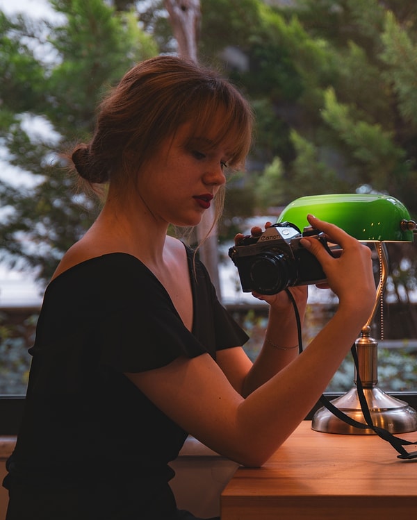 Üstelik yapay zekâ, stok fotoğraf pazarının temelini sarsıyor.