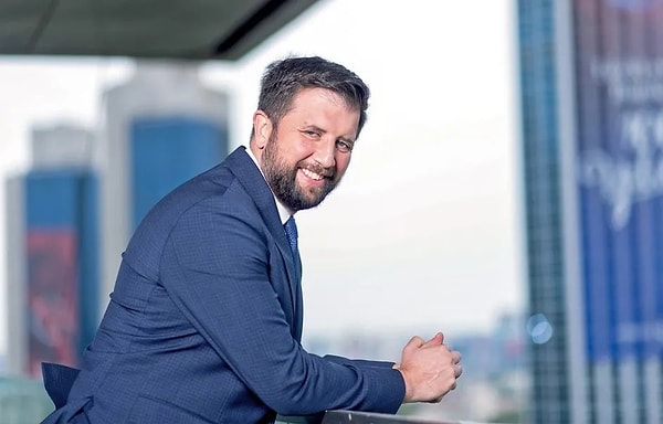 Selim Akın Kimdir?