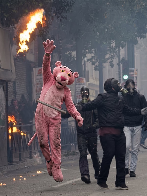 İki popüler kültür ikonunun farklı ülkelerdeki protesto eylemleriyle anılması, Türkiye’deki sosyal medya kullanıcılarının da gözünden kaçmadı.