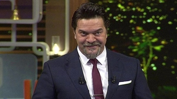 Beyazıt Öztürk'ün Beyaz Show'u, 22 sezon boyunca cuma gecelerinin vazgeçilmezi olarak ekranda kaldı.