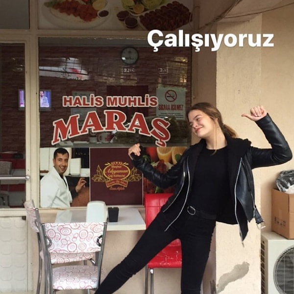Meğer Manifest'in Esin'i, dokuz yıl önce bir çiğ köftecide çalışıyormuş!