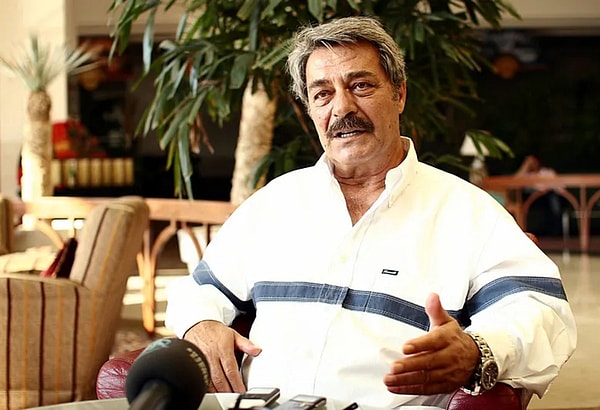 Kadir İnanır, Selvi Boylum Al Yazmalım'ın İlyas'ı olarak Yeşilçam'ın en sevilen jönlerinden biri olmuştu.