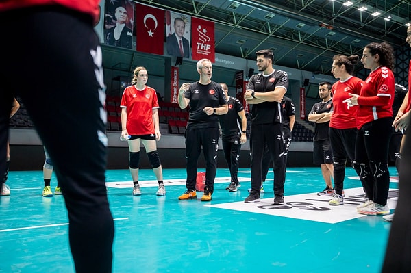 Hazırlıklar Kasım'da yeni bir kampla sürecek.