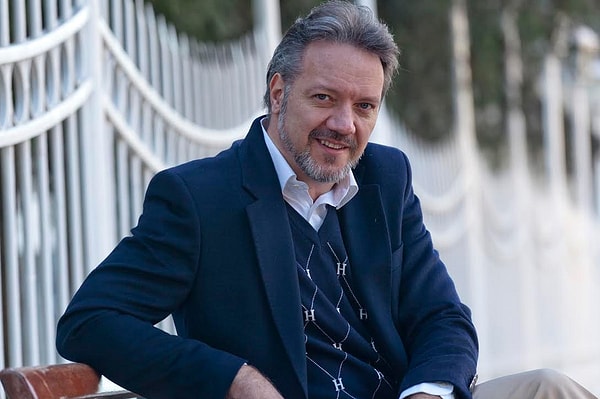 Murat Serezli, geçen yıl oynadığı dizinin son bölümlerinin parasını hâlâ alamadığını açıkladı.
