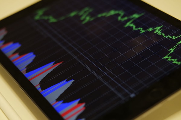 Alphabet hisseleri yaklaşık yüzde 13 değer kaybederken şirketin piyasa değeri yarım trilyon dolar eridi.